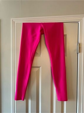 Alo Bright Pink Women’s Active Yoga Leggings